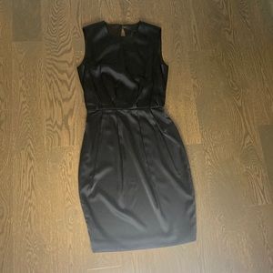OBAKKI beautiful silk black dress - sz 6